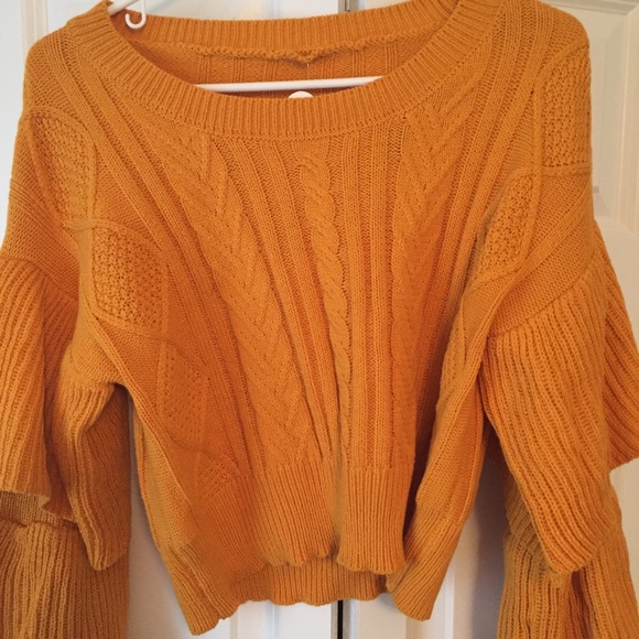 Hope’s cropped yellow sweater ruffle sleeves OS - Picture 2 of 5